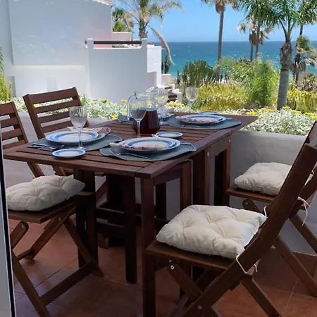 Espectacular Primera Linea De Playa - Golf דירה